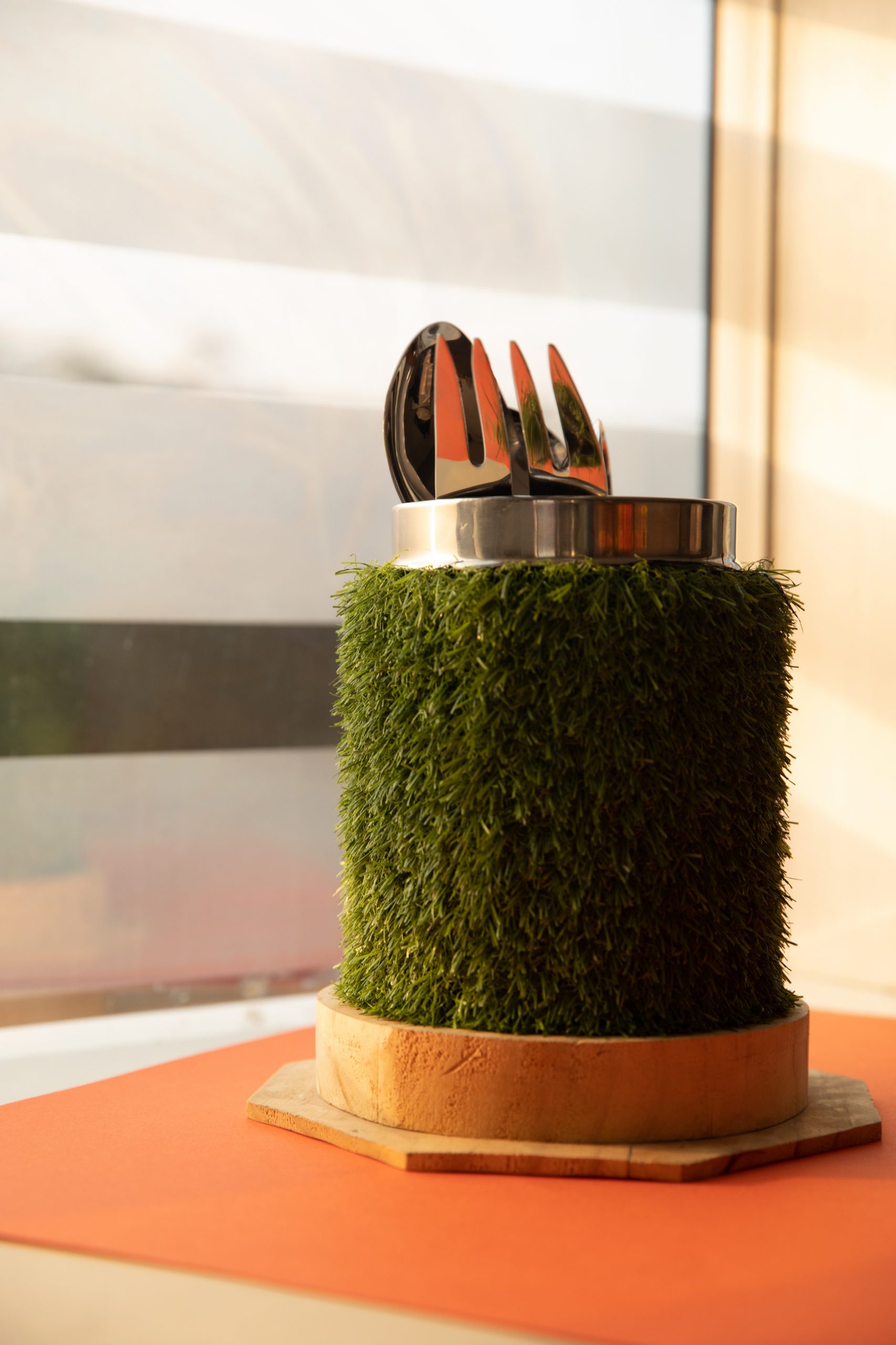 3T9A4449 Astroturf Multi-purpose Table Holder - Image 1